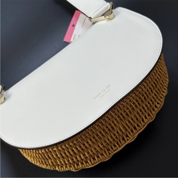 NWT Kate Spade White Tan Nicola Wicker Gold Hardware Heart Twistlock Crossbody - Picture 8 of 15